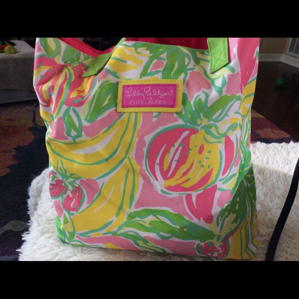 Lilly Pulitzer Estée Lauder bag